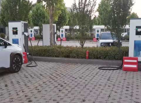 安陽市五一廣場(chǎng)工惠新能源充電站項(xiàng)目(圖2)